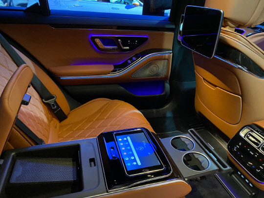 더 뉴 메르세데스 벤츠 S 클래스 580 4매틱 2열.<장우진 기자>